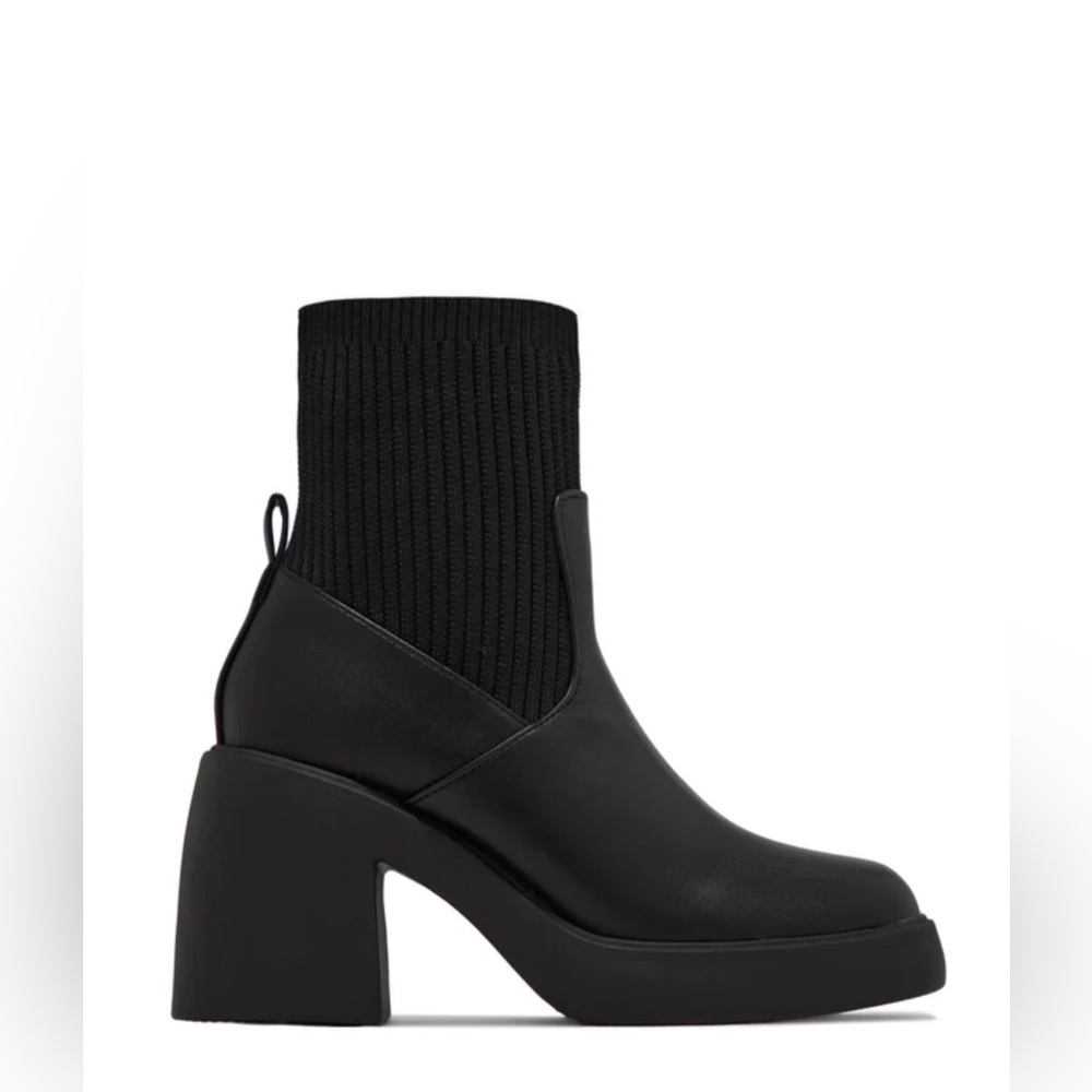 NWT!! EASY TO SLIP INTO WOMENS STRETCHY KNIT CHUNKY HEEL ANKLE BOOTS - Picture 6 of 6